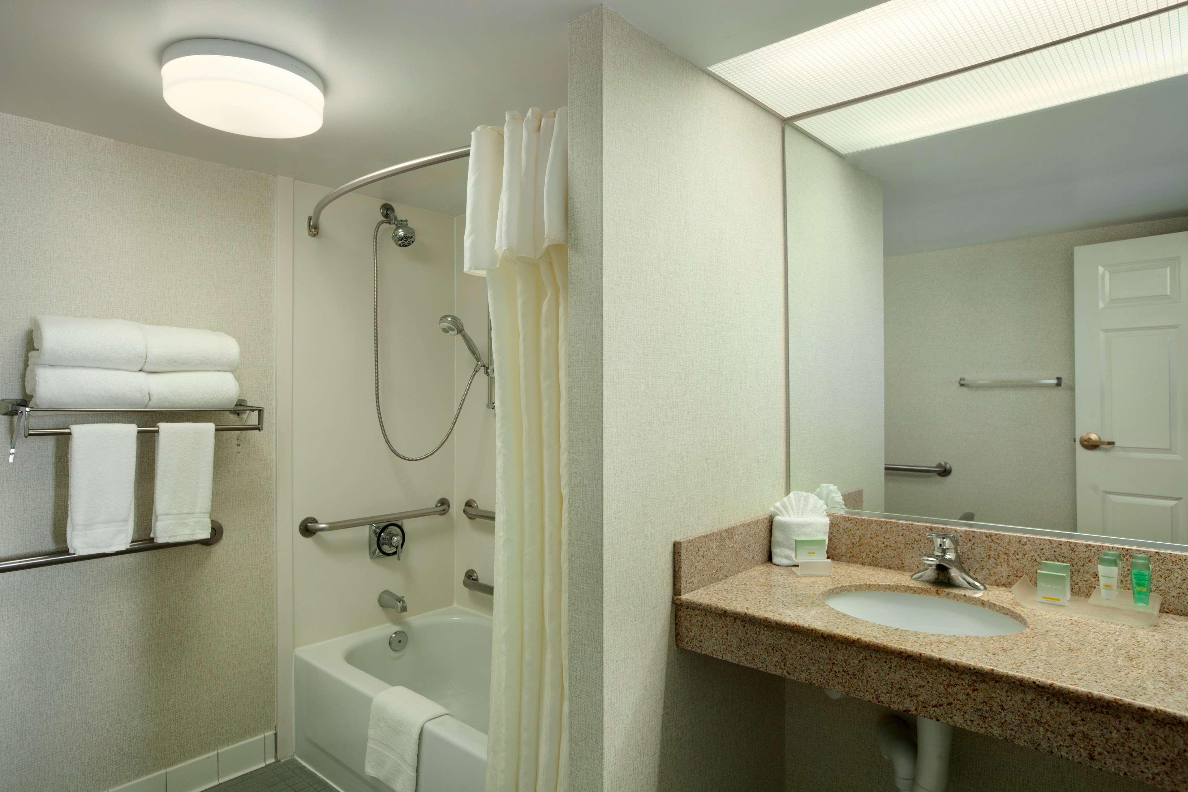 Homewood Suites By Hilton Falls Church Merrifield Exterior photo